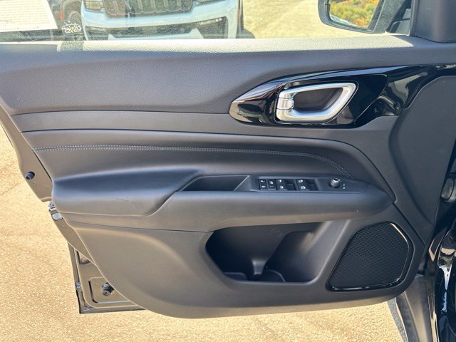 New 2026 Jeep Compass Latitude AWD/4WD image 9