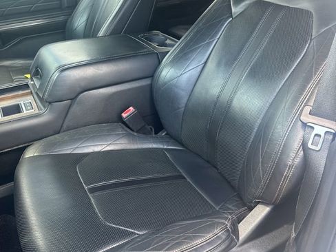 Used 2018 Ford Expedition Max Platinum RWD image 13