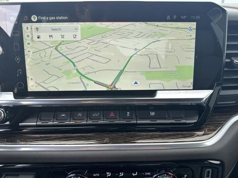 New 2026 GMC Sierra 1500 SLE image 18