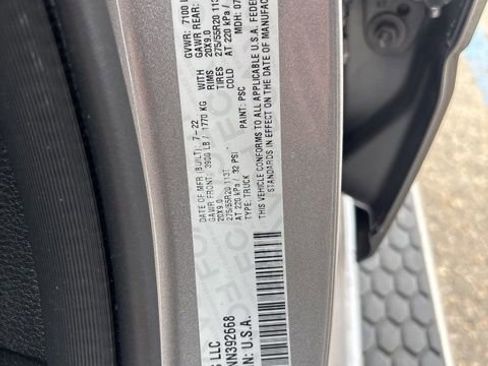 Used 2022 RAM 1500 Laramie w/ Sport Appearance Package AWD/4WD image 11