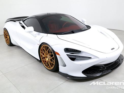 Used 2019 McLaren 720S RWD image 3