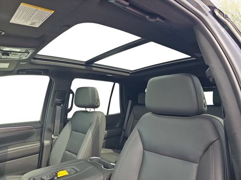 Used 2023 Chevrolet Tahoe Z71 w/ Luxury Package AWD/4WD image 29