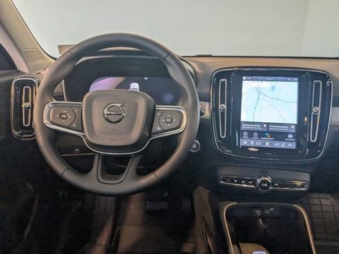 New 2026 Volvo XC40 B5 Ultra w/ Climate Package image 13