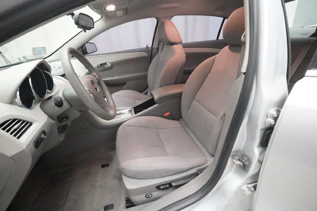 Used 2010 Chevrolet Malibu Hybrid FWD image 7