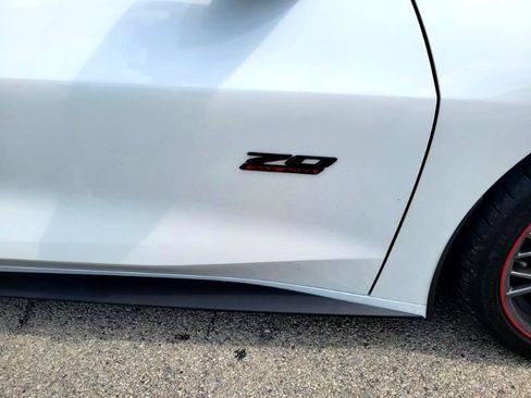 Used 2023 Chevrolet Corvette Stingray Premium Conv w/ Z51 Performance Package image 38