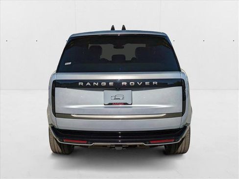 New 2025 Land Rover Range Rover SE image 8