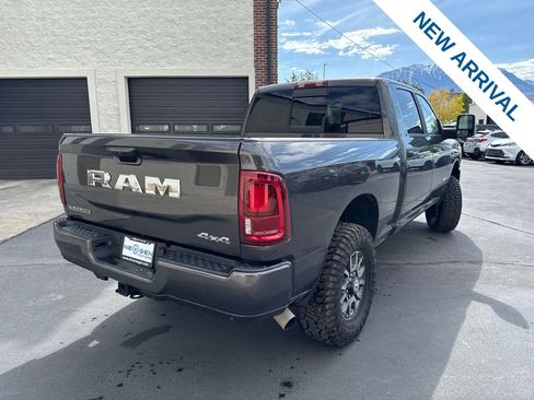 Used 2025 RAM 2500 Laramie AWD/4WD image 7