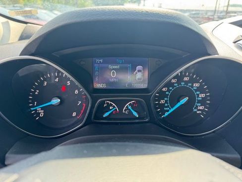 Used 2015 Ford Escape SE FWD image 10