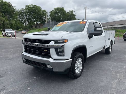 Used 2021 Chevrolet Silverado 2500 LT AWD/4WD image 23
