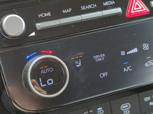 Certified 2025 Hyundai Tucson SEL AWD/4WD image 29