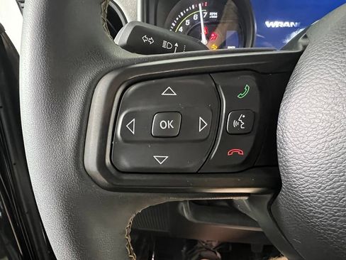 Used 2024 Jeep Wrangler Unlimited AWD/4WD image 19