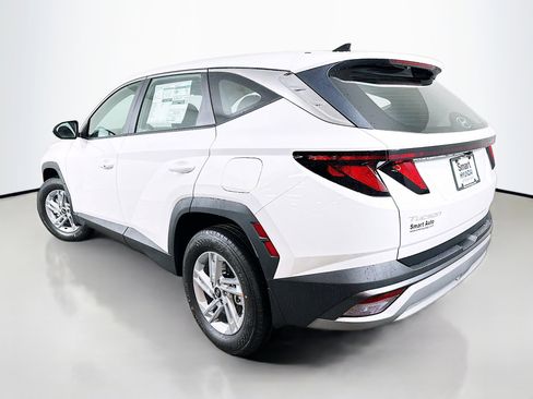 New 2025 Hyundai Tucson SE image 5