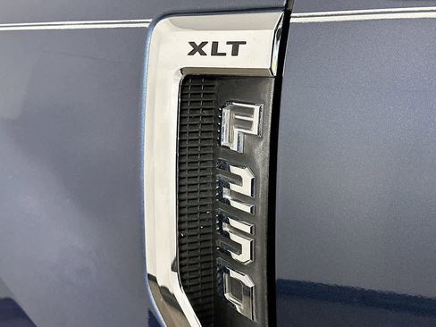 Certified 2020 Ford F250 XLT w/ XLT Premium Package image 7