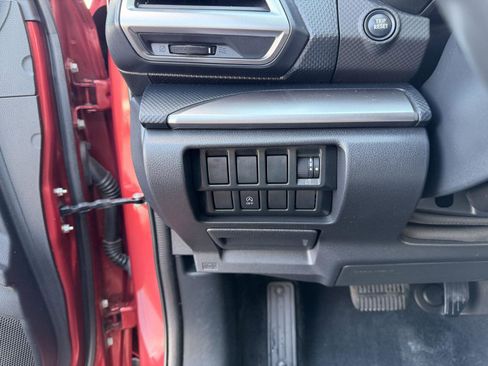 Used 2019 Subaru Forester Premium w/ All-Weather Package image 18