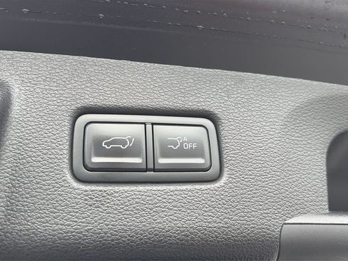Used 2024 Kia Telluride EX w/ EX Captain's Chair Package FWD image 33