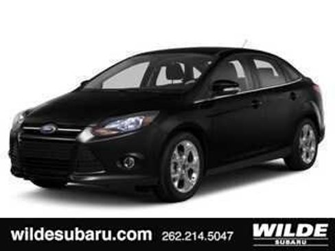 Used 2013 Ford Focus SE FWD image 1