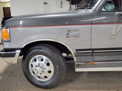 Used 1987 Ford F250 2WD SuperCab image 23