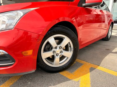 Used 2016 Chevrolet Cruze LT FWD image 6