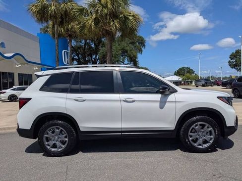 Certified 2025 Honda Passport TrailSport image 7