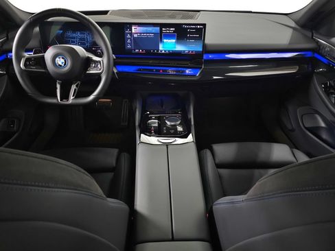 Certified 2026 BMW 550e xDrive AWD/4WD image 15