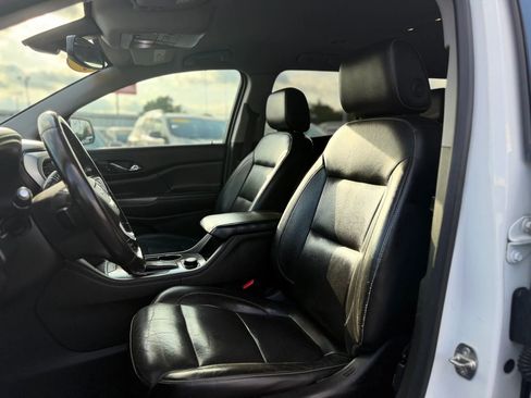 Used 2018 GMC Acadia SLT FWD image 23