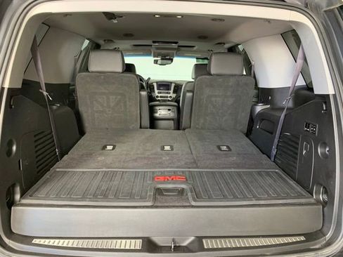 Used 2017 GMC Yukon SLT w/ Open Road Package AWD/4WD image 31
