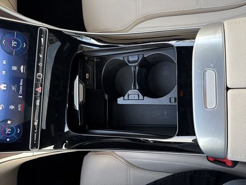 Used 2024 Mercedes-Benz C 300 4MATIC Sedan image 15