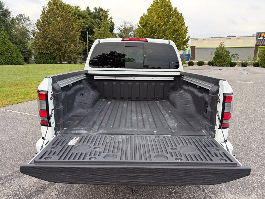 Certified 2024 Nissan Frontier SV w/ SV Convenience Package RWD image 5