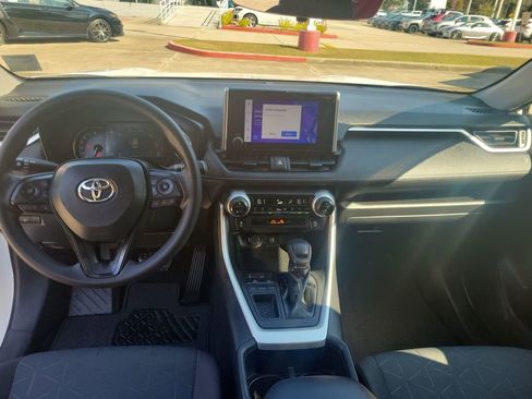 Certified 2023 Toyota RAV4 XLE image 17