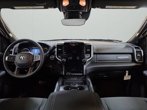 New 2026 RAM 2500 Big Horn AWD/4WD image 12