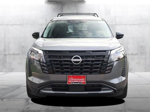 New 2026 Nissan Pathfinder Platinum image 4