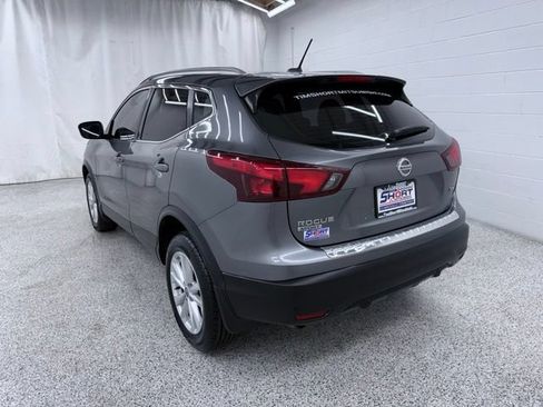 Used 2019 Nissan Rogue Sport SV FWD image 4