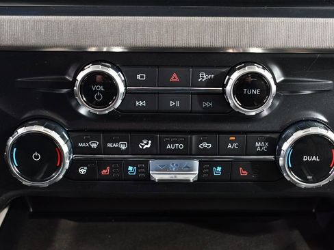 New 2026 Ford F350 Platinum w/ Platinum Plus Package AWD/4WD image 29