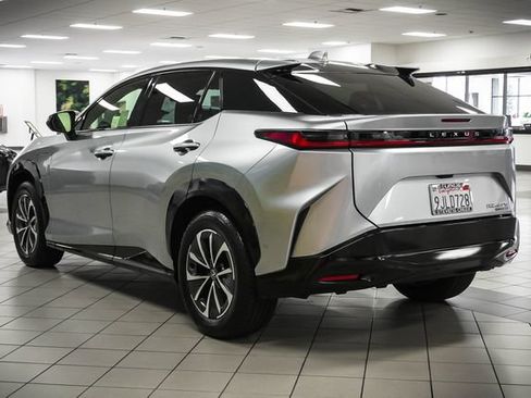 Certified 2023 Lexus RZ 450e Premium w/ Technology Package AWD/4WD image 8