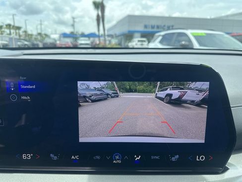 Used 2026 Chevrolet Traverse LT FWD image 31
