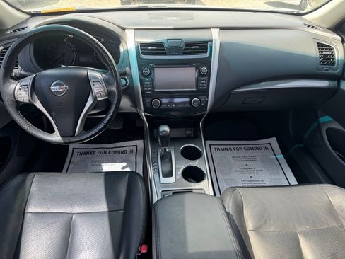 Used 2015 Nissan Altima 2.5 SL w/ Technology Package FWD image 13