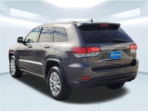 Used 2021 Jeep Grand Cherokee Laredo image 4