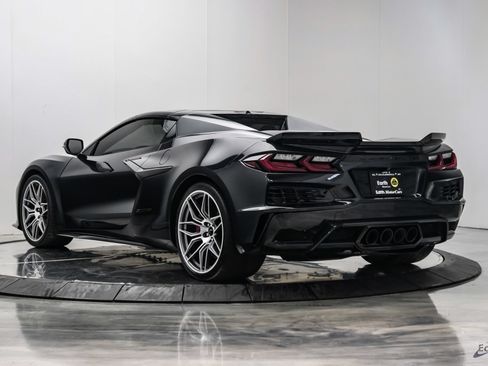 Used 2024 Chevrolet Corvette Z06 RWD image 13