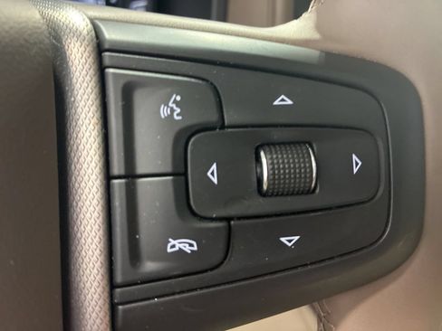 Used 2024 GMC Yukon Denali AWD/4WD image 24