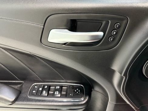 Used 2019 Dodge Charger Scat Pack w/ Daytona Edition Group RWD image 10