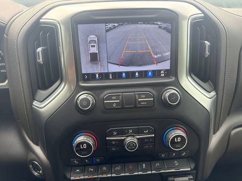 Used 2020 Chevrolet Silverado 1500 LTZ w/ LTZ Premium Package AWD/4WD image 11
