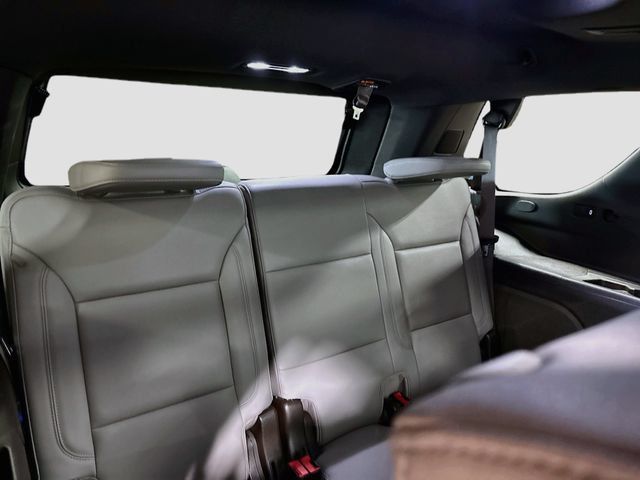 Used 2023 Chevrolet Tahoe LT w/ Luxury Package AWD/4WD image 22