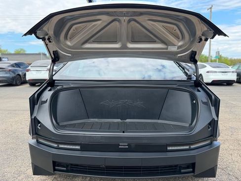 Used 2024 Tesla Cybertruck AWD Crew Cab image 42