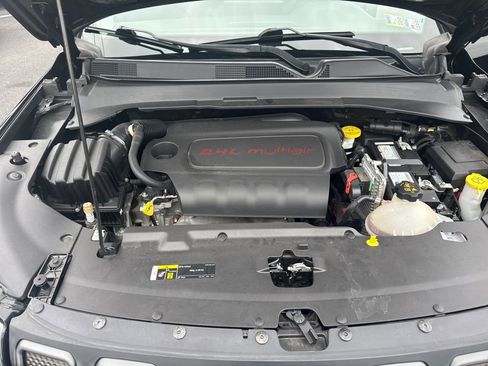 Used 2022 Jeep Compass Trailhawk image 23