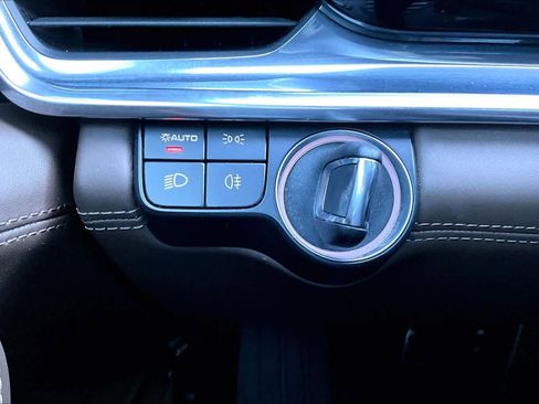 Used 2022 Porsche Panamera 4S w/ Premium Package image 32