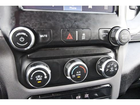 Used 2024 RAM 2500 Big Horn AWD/4WD image 29