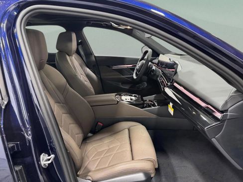 New 2026 BMW 530i xDrive w/ Premium Package image 17