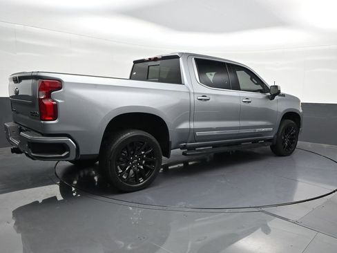 Used 2024 Chevrolet Silverado 1500 High Country w/ Technology Package RWD image 5