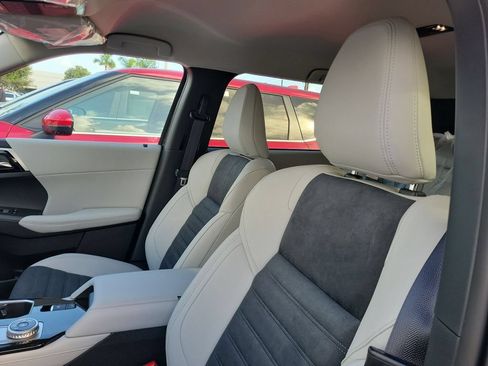 New 2026 Mitsubishi Outlander SE FWD image 8