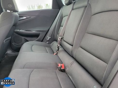Used 2016 Chevrolet Malibu LT w/ Driver Confidence Package FWD image 9